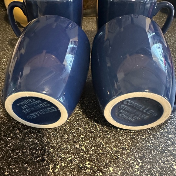 4 blue Corelle cofffee cups - Picture 3 of 3